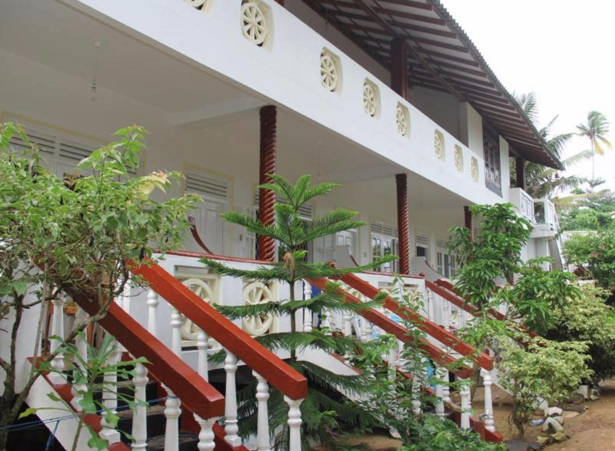 Dinu'S Resort Talaramba Kültér fotó